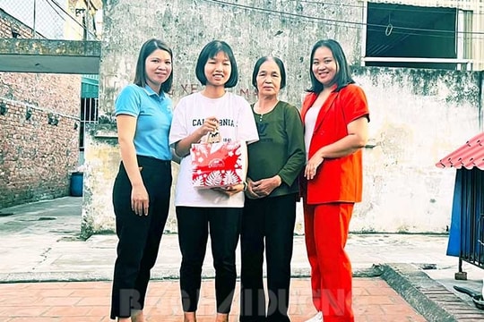Nữ doanh nhân mê làm từ thiện